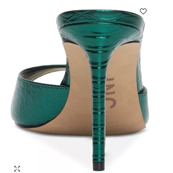 INC Amra Emerald Snake Sandals - Picture 3 of 6